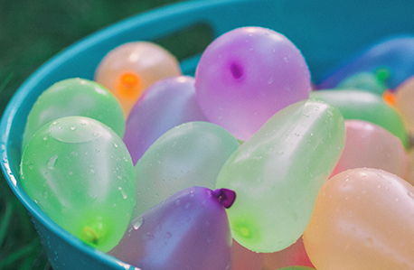 water balloon image